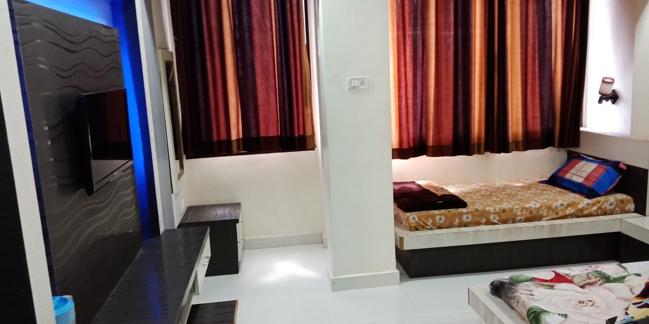Hotel Madhumalti Matheran Εξωτερικό φωτογραφία